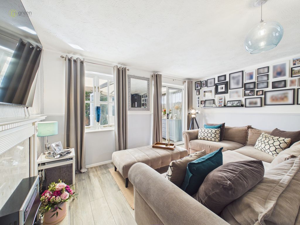 Property photo 3 of 20 Cam01698G0Pr0169Still006