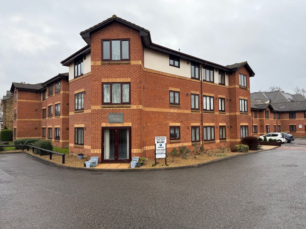 Property photo 1 of 10 Front