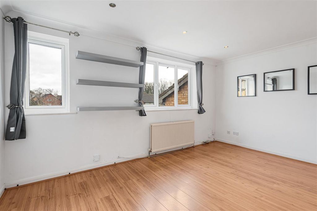 Property photo 2 of 10 7_73221.Jpg