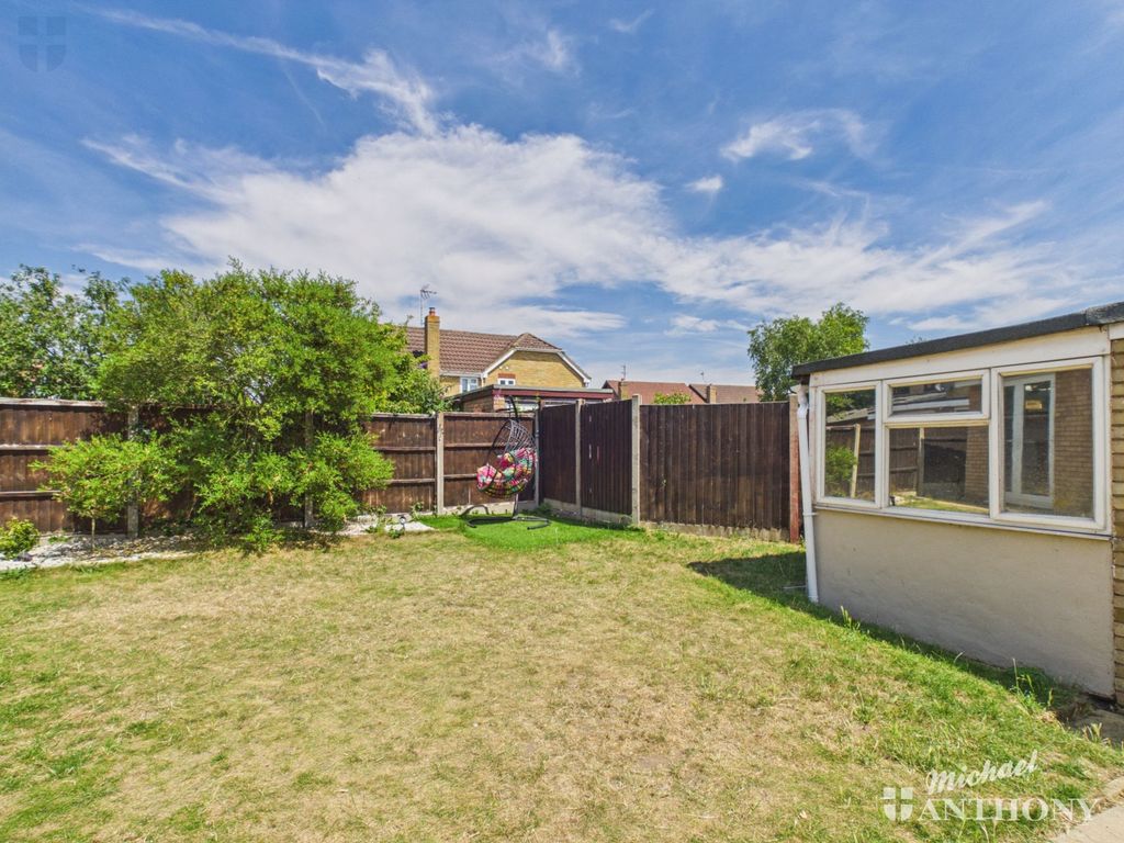 Property photo 3 of 23 Cam03218G0-Pr1092-Still031