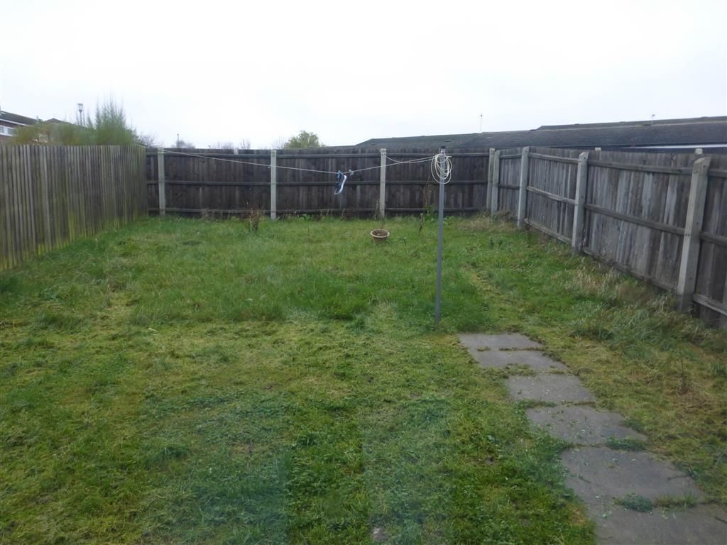 Property photo 2 of 8 Garden