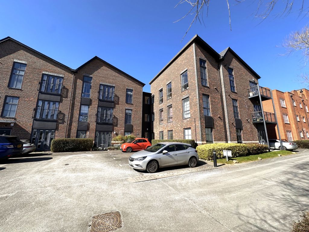 Property photo 2 of 22