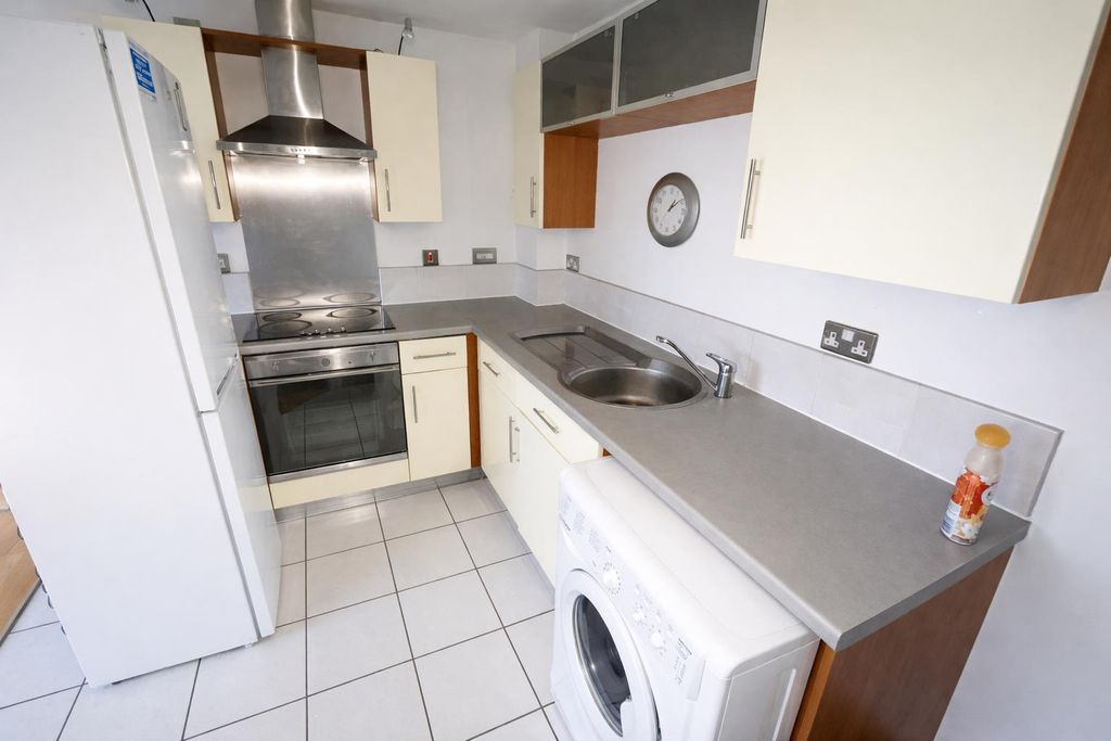 Property photo 2 of 14 2.Png