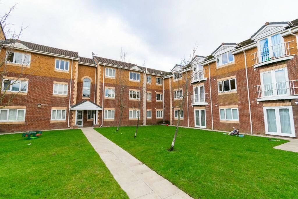 Property photo 1 of 8
