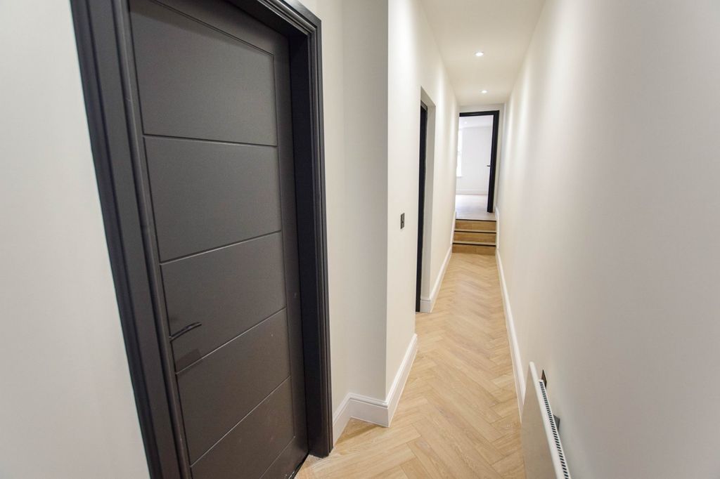 Property photo 3 of 18 Picture No. 88