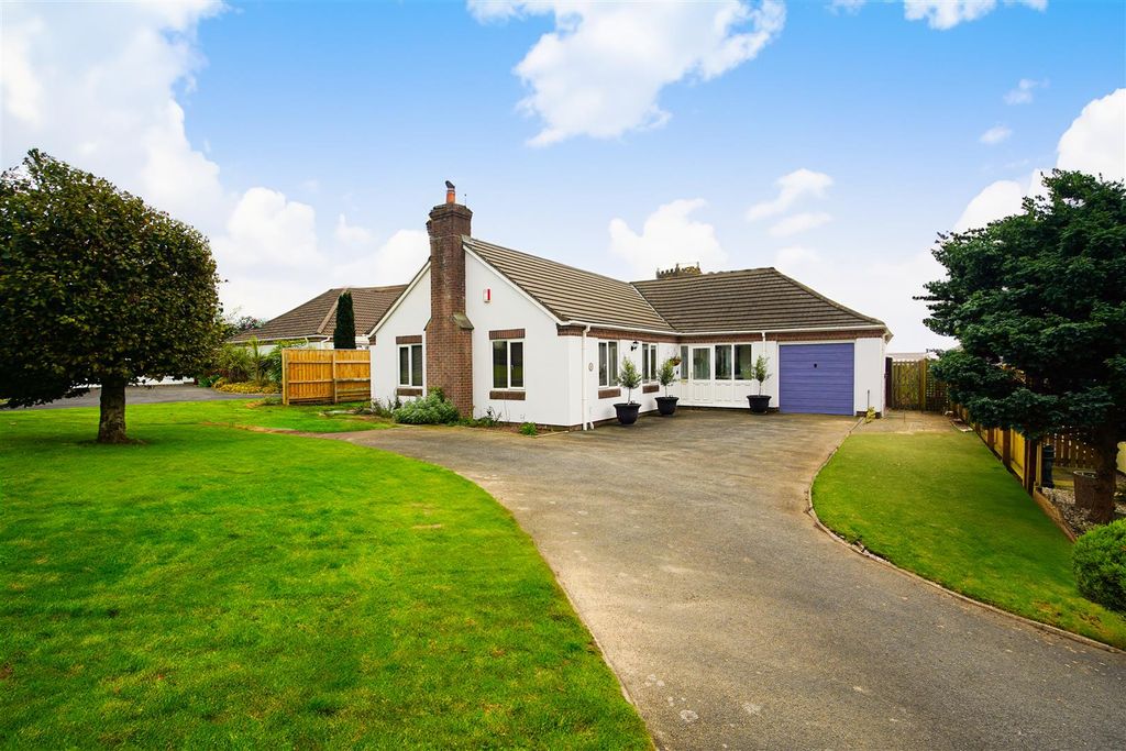 Property photo 3 of 33