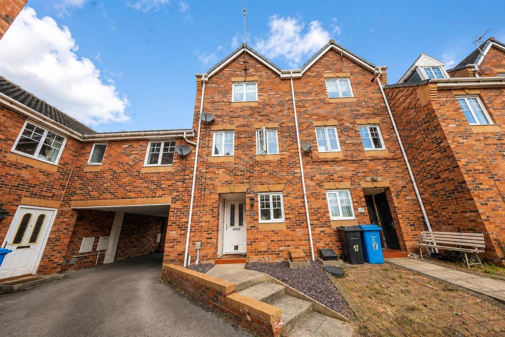Property photo 1 of 27