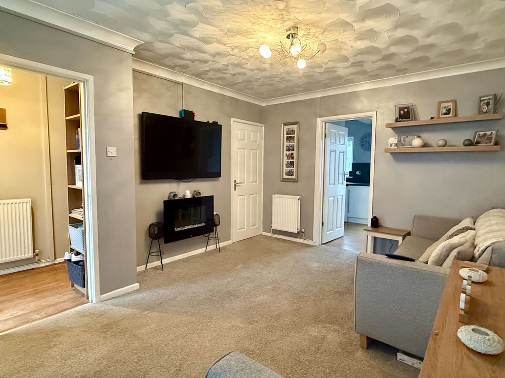 Property photo 3 of 26