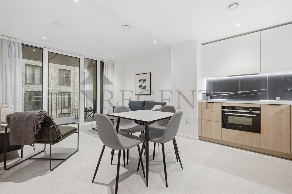 Property photo 1 of 22 (Main)