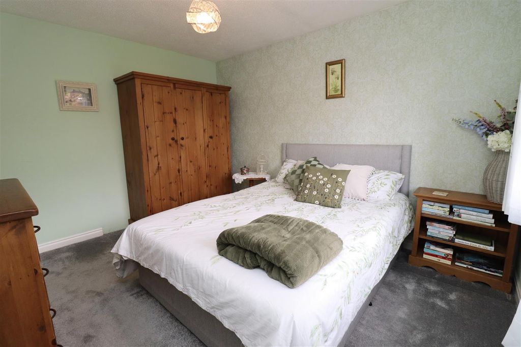 Additional image 6 of 3 bed detached bungalow for saleNorthgate Grove, Market Weighton, York YO43