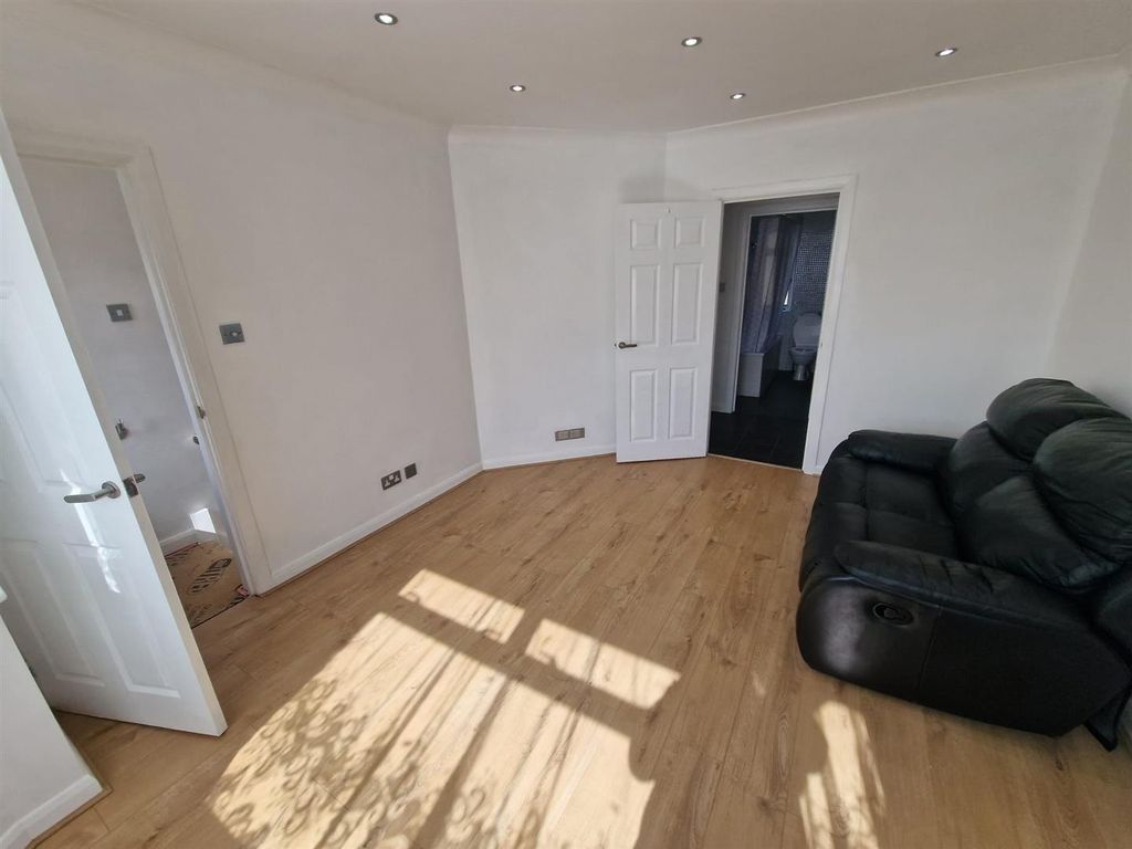 Property photo 2 of 6 Fnhxio-Ux0Iqwrg6Op56Gg.Jpg