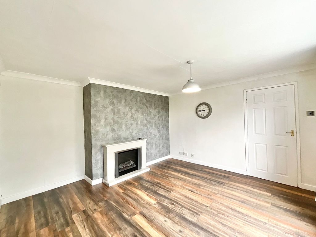 Property photo 3 of 26
