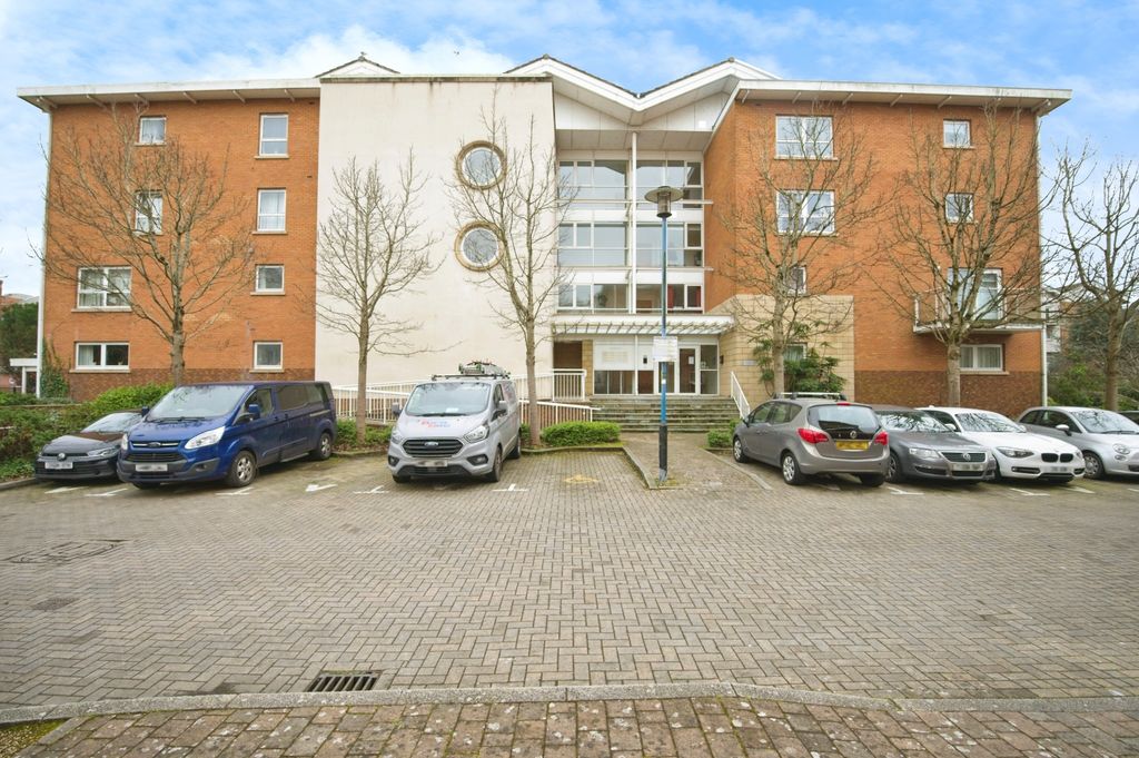 Additional image 14 of 3 bed flat for saleLynton Court, Cardiff, South Glamorgan CF10