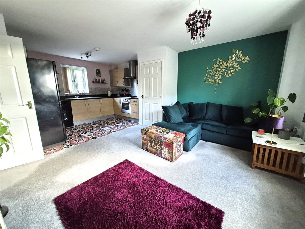 Property photo 2 of 10 Picture No. 15