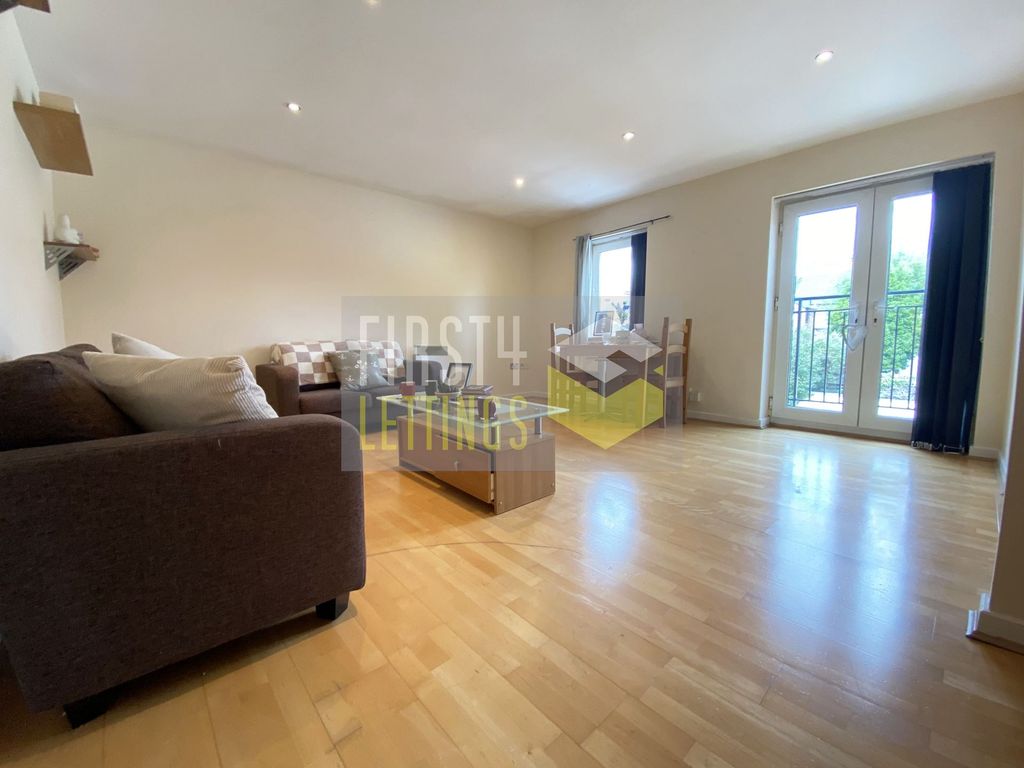 Property photo 1 of 11 Photo 10