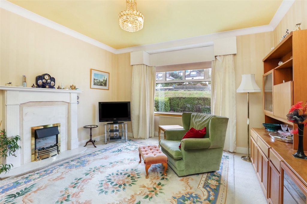 Property photo 3 of 22 Living Room