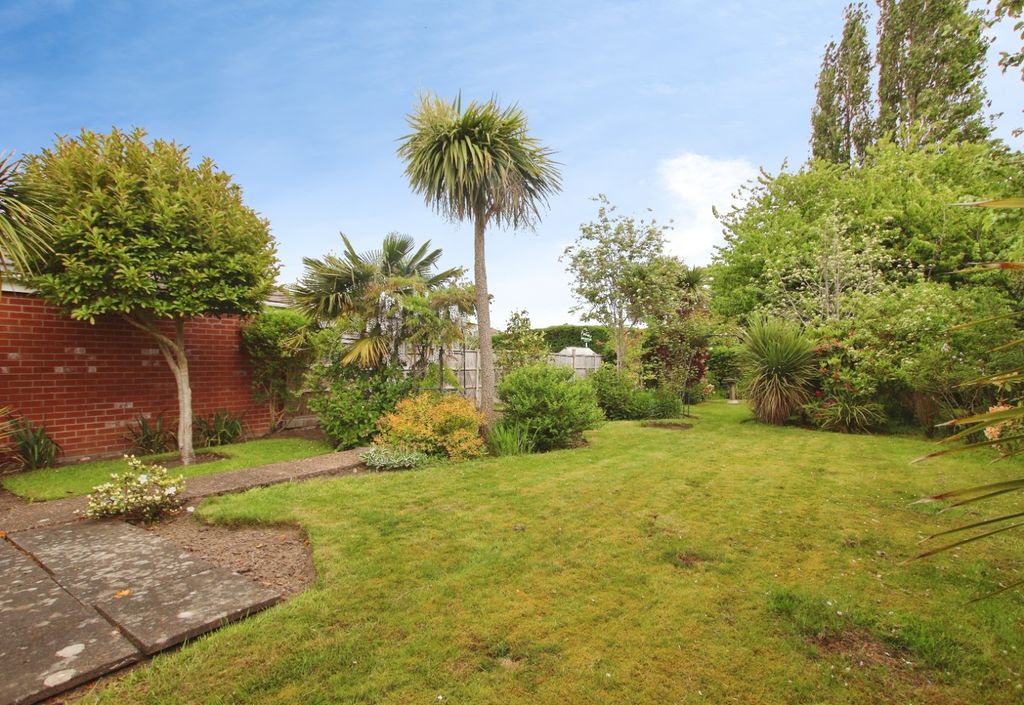 Property photo 2 of 24 5166021