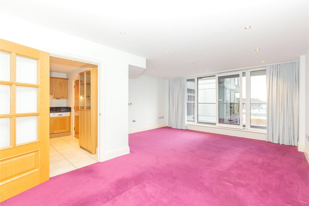Property photo 1 of 21 Picture No. 07