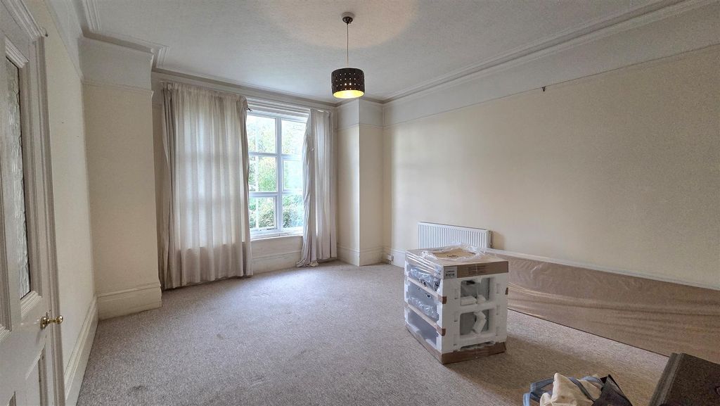 Property photo 3 of 16 Reception Room