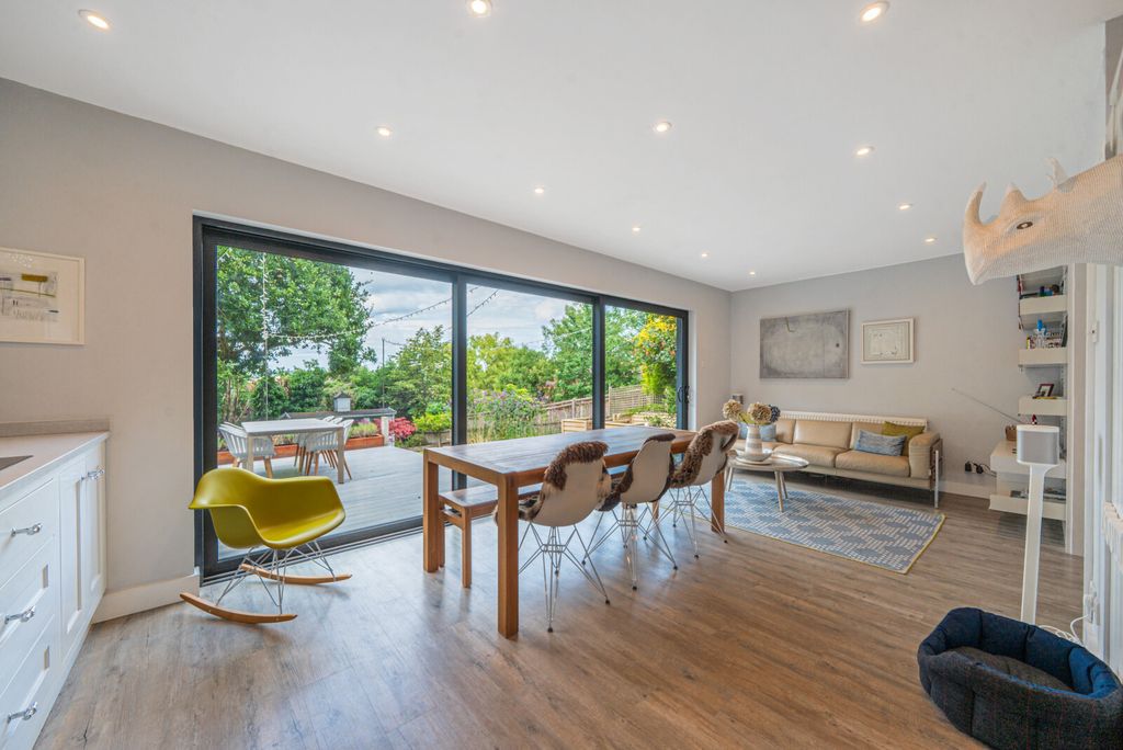 Property photo 2 of 21 1-1333269-1-688Ba...