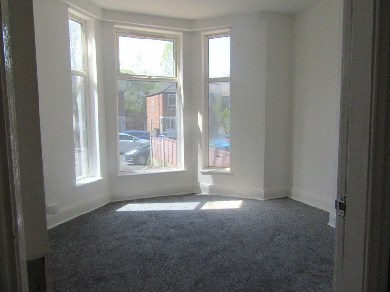 Property photo 2 of 6 Living Room