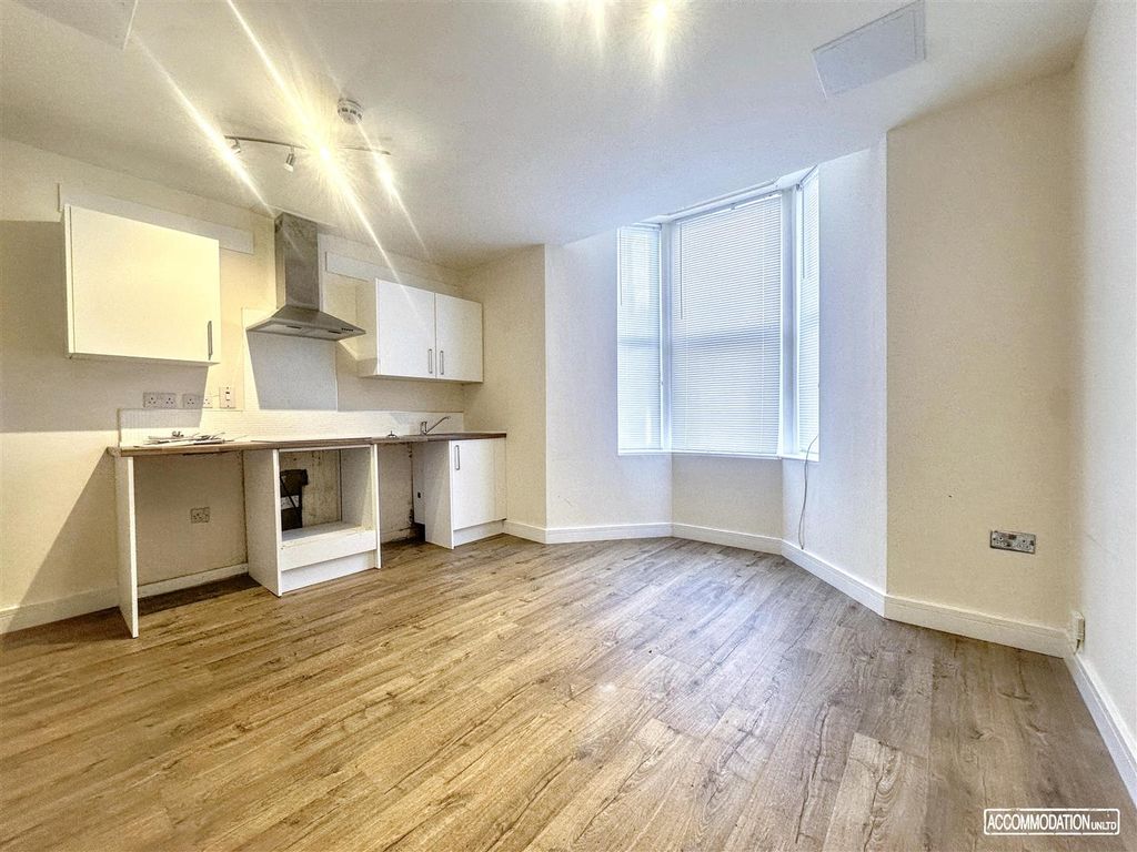 Property photo 3 of 10 Img_1930.Jpg