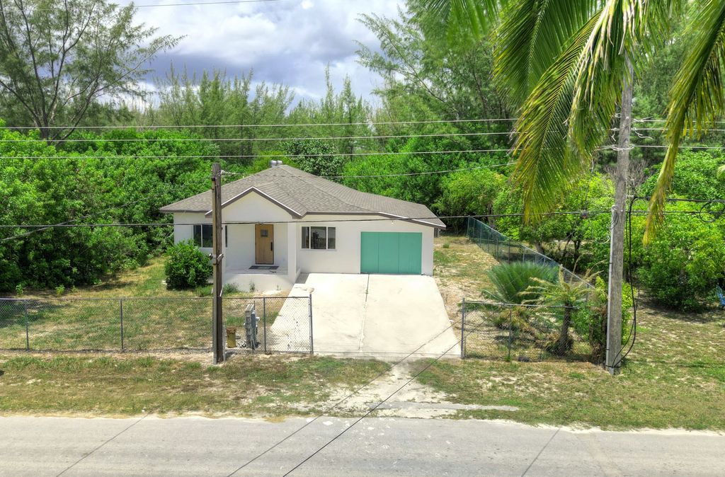 Property photo 2 of 9