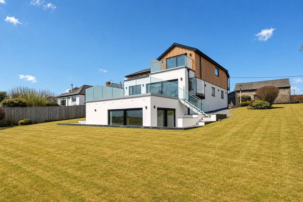 Property photo 1 of 27 Picture No. 57
