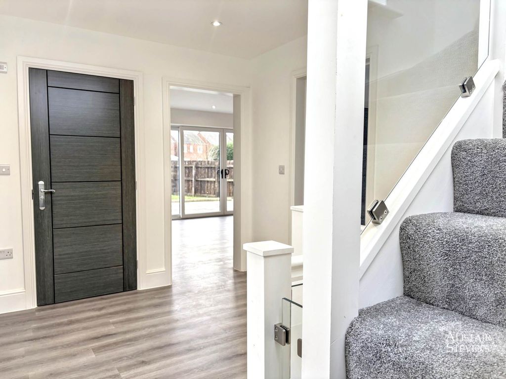 Additional image 5 of 4 bed detached house for saleHunt Lane, Chadderton OL9
