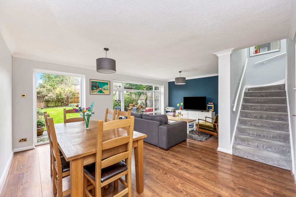 Property photo 3 of 23