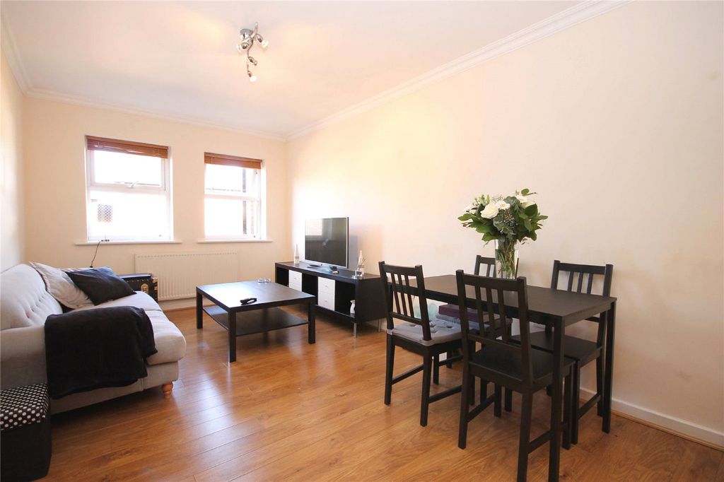 Property photo 2 of 8 Picture No. 03