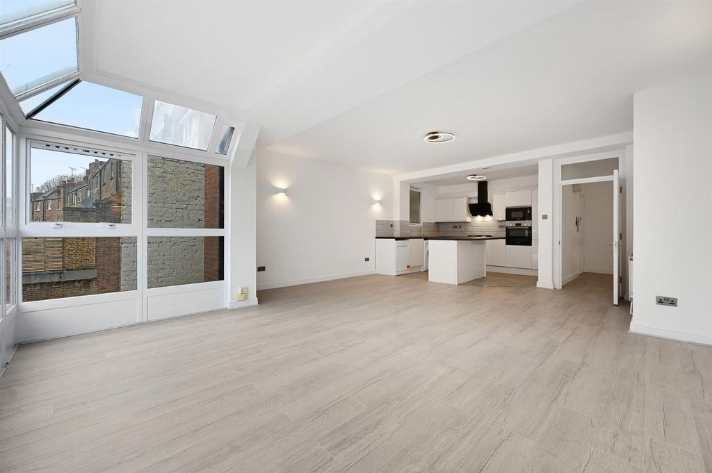 Property photo 2 of 9 Lr - 3 Dom Court - Receptionb3 (1).Jpg