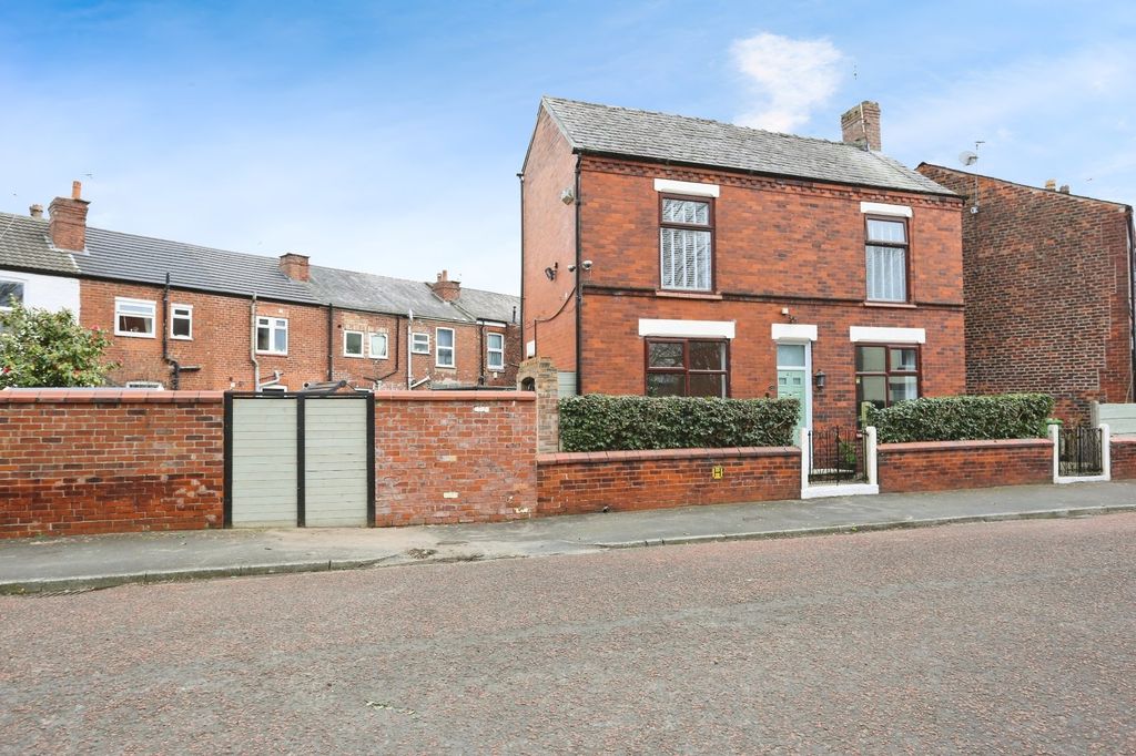 Property photo 1 of 28 Picture No. 25