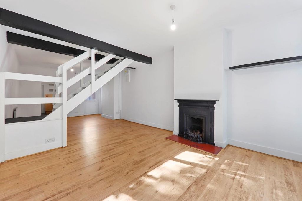 Property photo 2 of 15 01-8F42Jhpropwpen - 5 Provincial Terrace - 3-Mediu