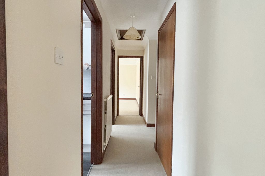 Property photo 3 of 7 Img_5452