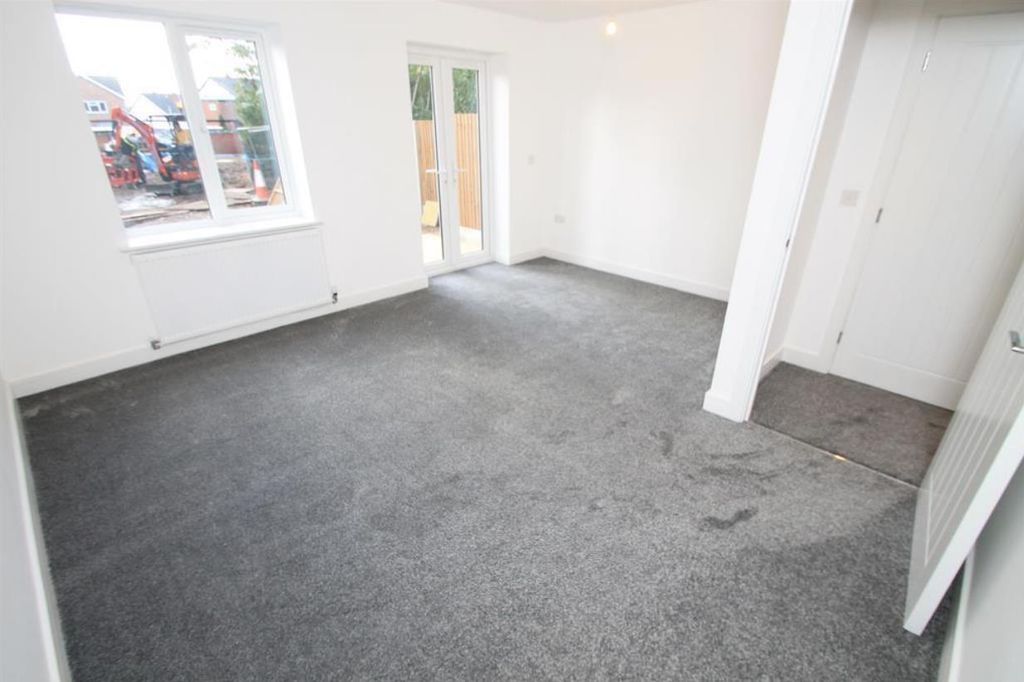 Property photo 3 of 9 Living Room