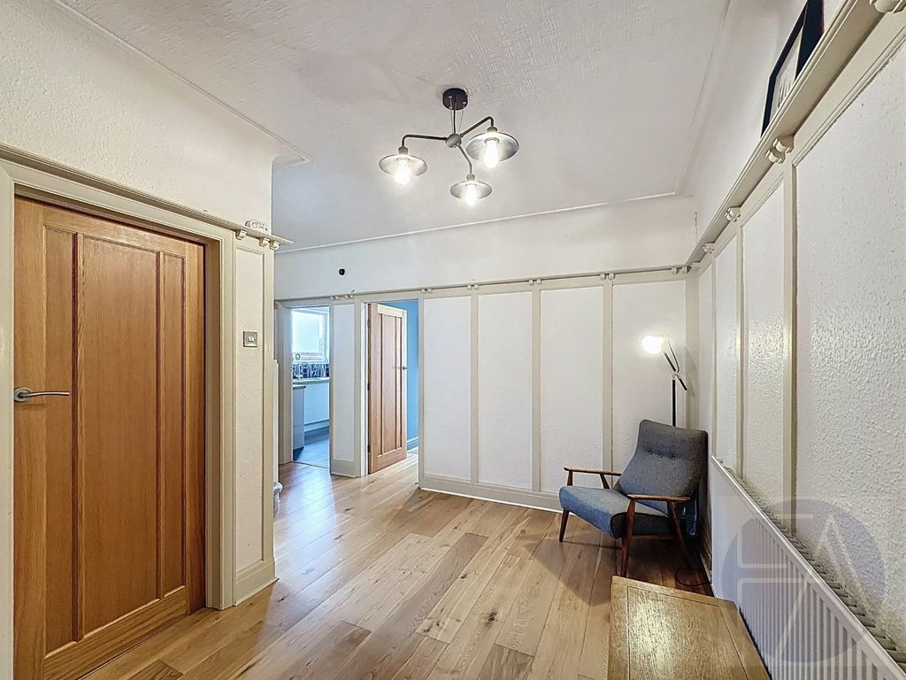 Property photo 3 of 35 4374442