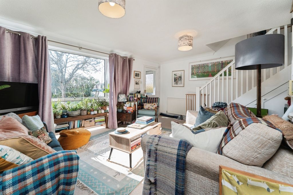 Property photo 3 of 18