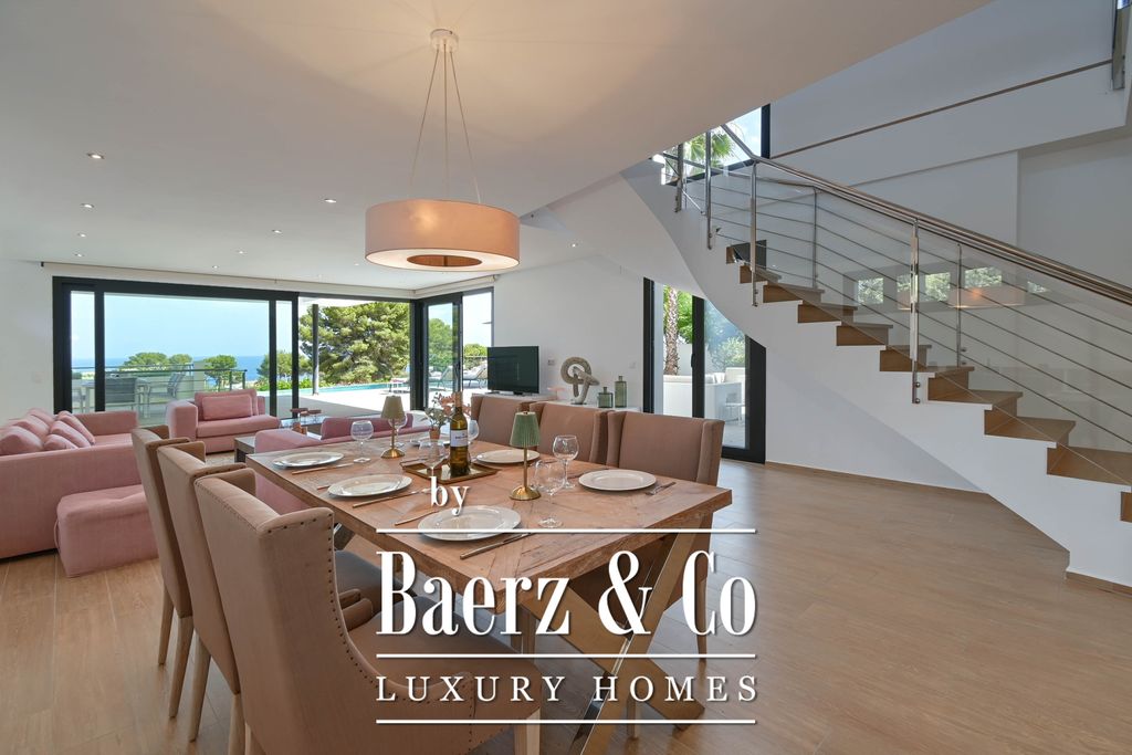 Property photo 1 of 48