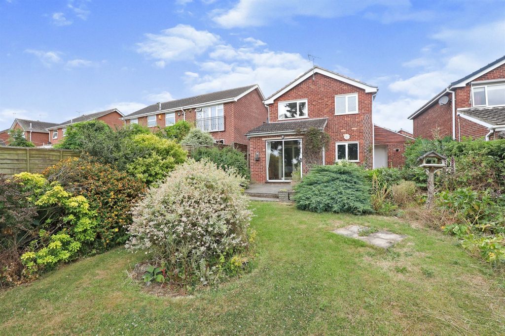 Property photo 3 of 14