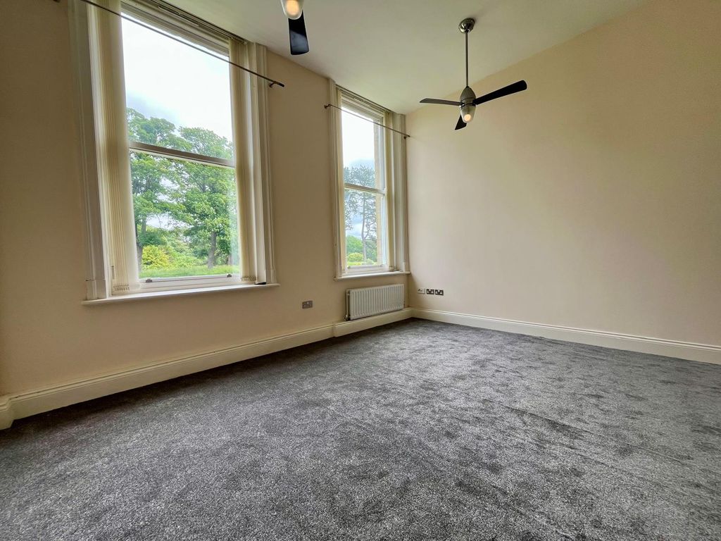 Property photo 3 of 11 Image
