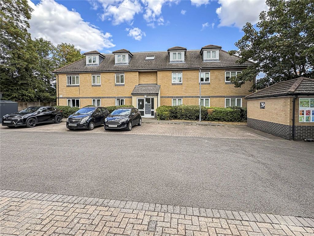 Property photo 1 of 8 Exterior