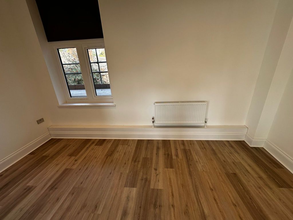 Property photo 3 of 8 Bedroom 3