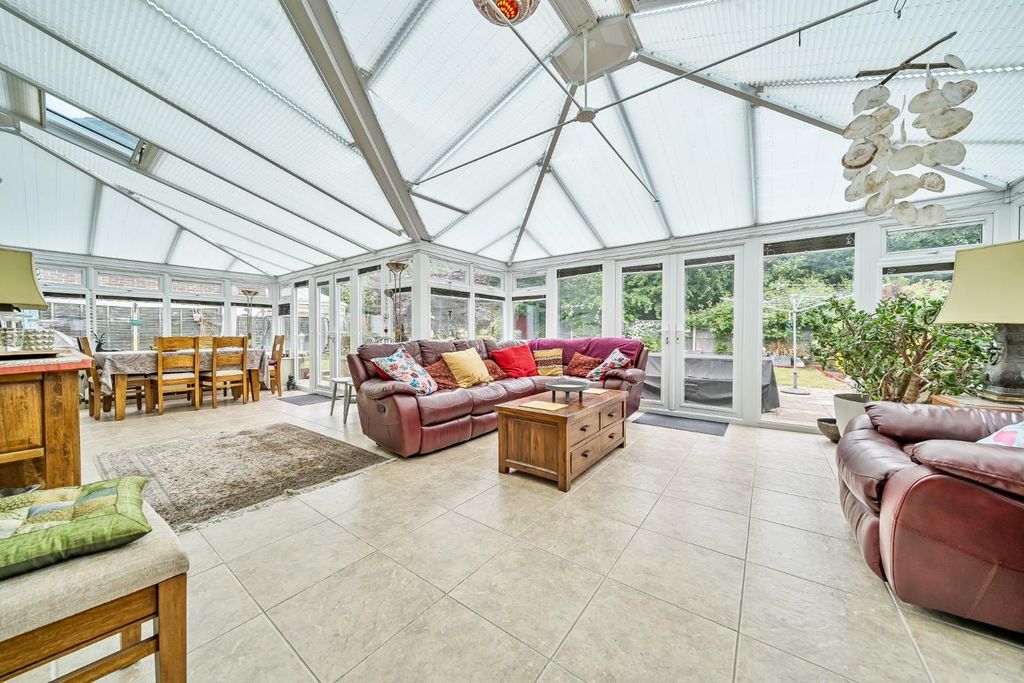 Property photo 1 of 14 1-1295660-23-682B8A85d51Eb-Arw-1.Jpg