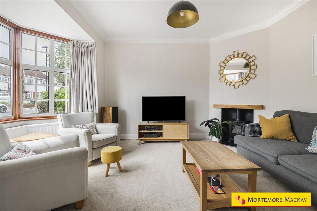 Property photo 2 of 36 7_59825_Watermarked.Jpg