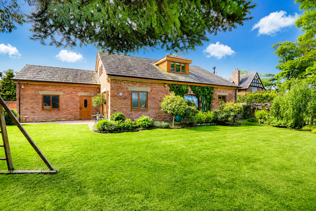 Property photo 1 of 37