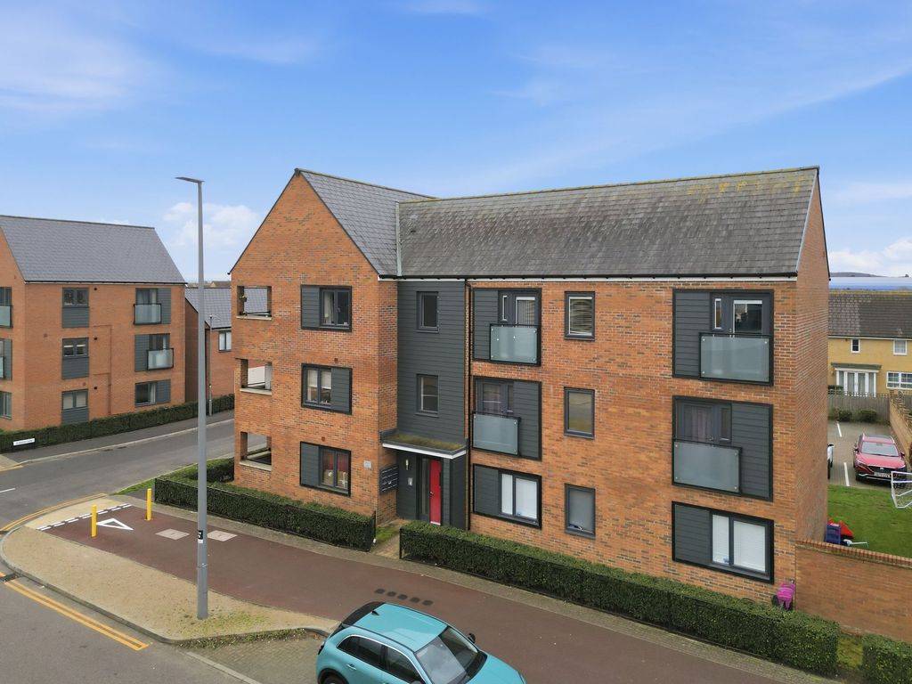 Property photo 1 of 9 Front Of Block