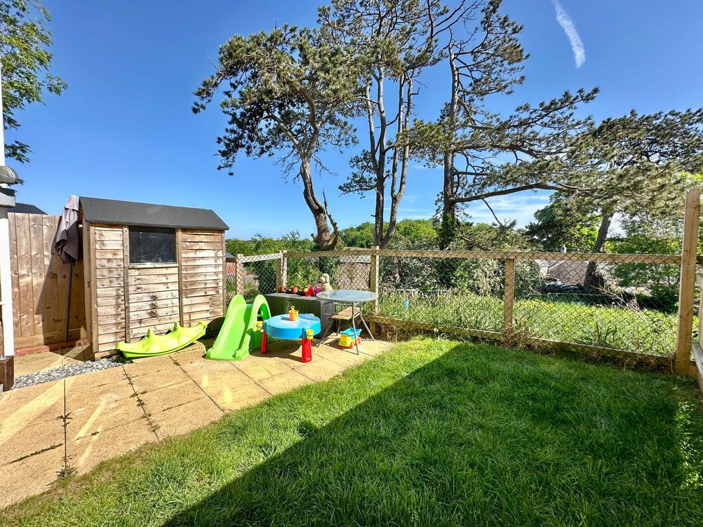 Property photo 3 of 16