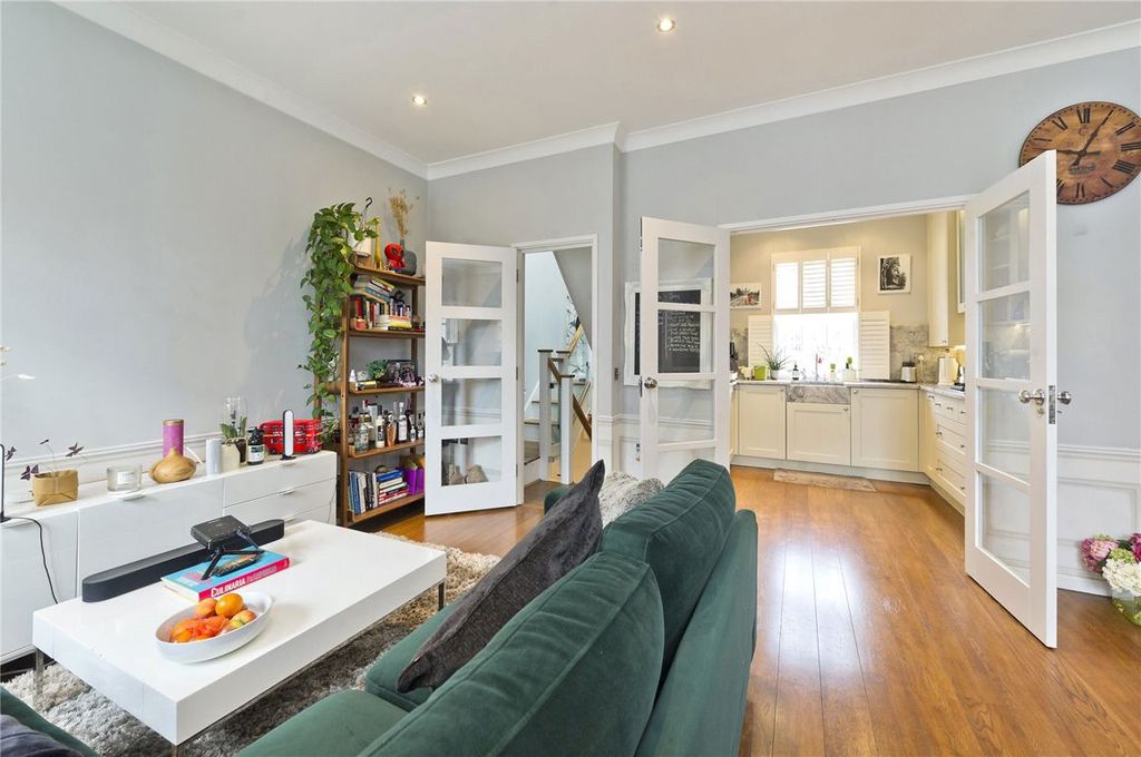 Property photo 2 of 9