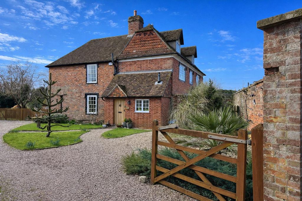 Property photo 1 of 51 92Baafb3-d887-4E42-Bb5A-532F6147A2F2.Png